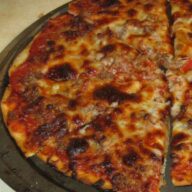 Thin Crust Pizza – Yum To The Tum