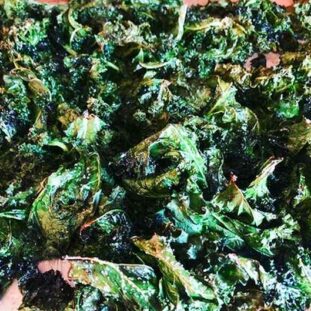 crispy homemade air fryer kale chips